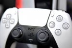 DualSense, la recensione del controller PS5: Sony prova una rivoluzione - Recensione