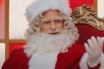 PS5 introvabile, il Saturday Night Live ci scherza su fra Eminem e Babbo Natale - Video