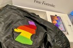 Fortnite: Epic Games ha inviato dei doni marchiati Free Fornite ad alcuni influencer - Notizia