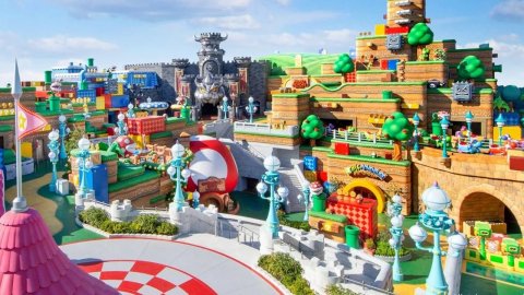 Super Nintendo World, the Mario Kart tour in video