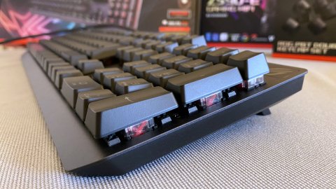 ASUS ROG Strix Scope RX, la recensione