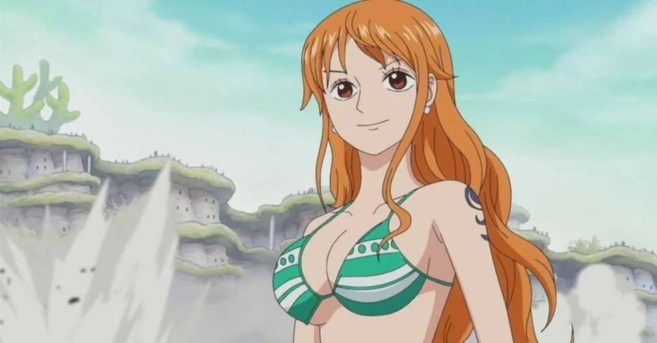 One Piece: il cosplay di Nami di aaliyah0may0 si rilassa in acqua in costume da bagno