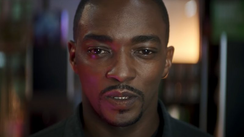 Anthony Mackie nel nuovo spot di Xbox.