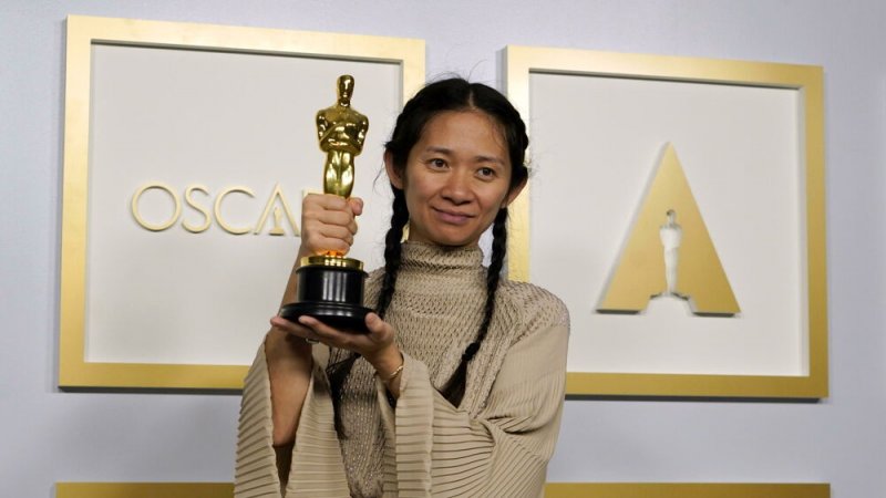 Oscar 2021: Chloe Zhao ha vinto per la Miglior Regia, ma il suo Nomadland è stato anche Miglior Film