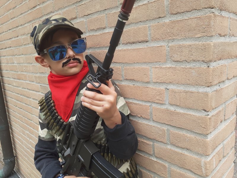 Simone, il figlio di un nostro lettore, nei panni di Vargas