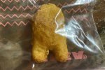 Among Us: un nugget di pollo McDonald's che sembra un crewmate venduto a 100.000$ - Notizia