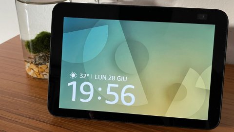 Amazon Echo Show 8, la recensione dello smart speaker con il grande display da 8 pollici