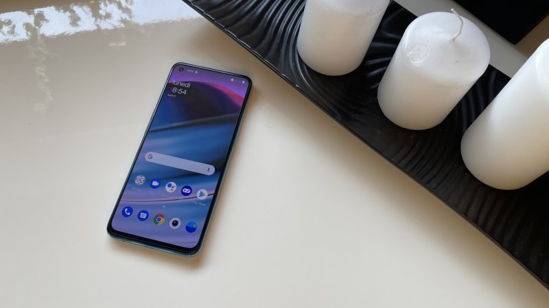 La scheda tecnica è buona, ma con qualche perplessità