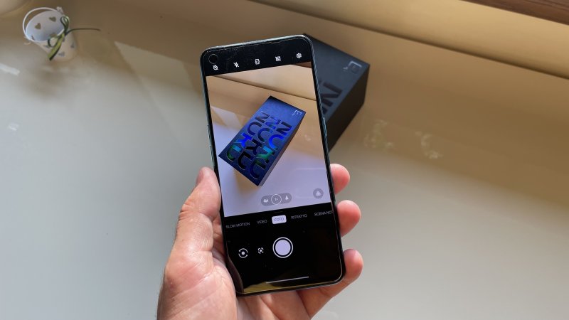 Le fotocamere sono sufficienti, senza eccellere