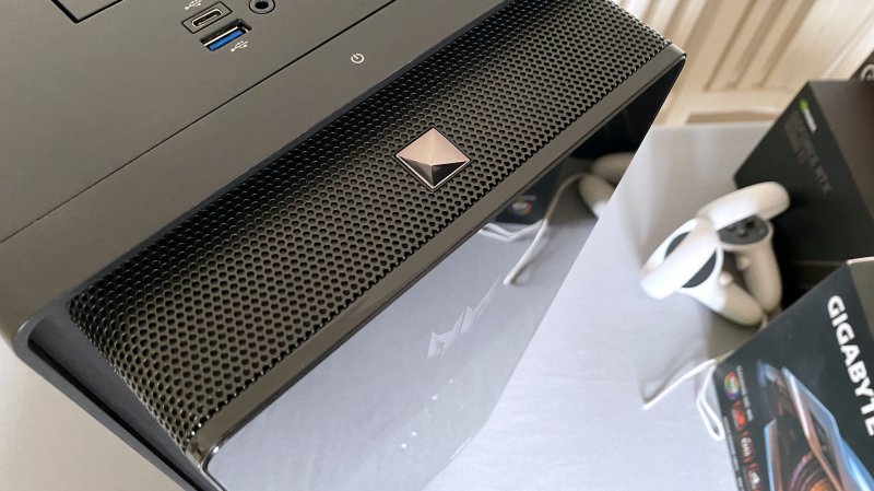 Acer Predator Orion 7000 4