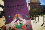 Game Hero. Viaggio nelle storie dei videogiocatori, la recensione del libro di Viola Nicolucci - Speciale