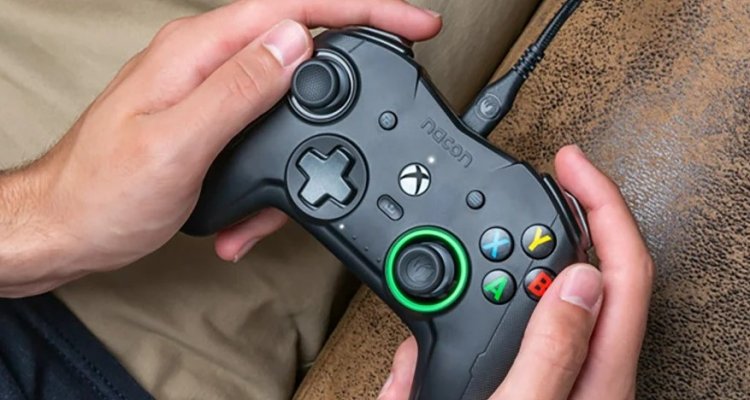 Nacon Revolution X Pro Controller, la recensione del pad con filo per PC e  Xbox di fascia media - Multiplayer.it