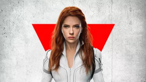 Black Widow: missbri's Natasha Romanoff cosplay shows the costume in white version
