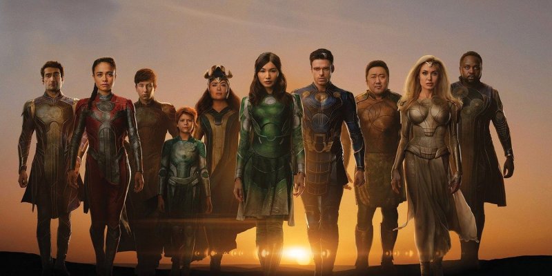 Il cast di Eternals nei panni degli Eterni