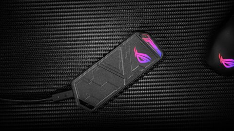 ASUS ROG Strix Arion S500: available in Italy the external SSD with speeds up to 1050 MB / s