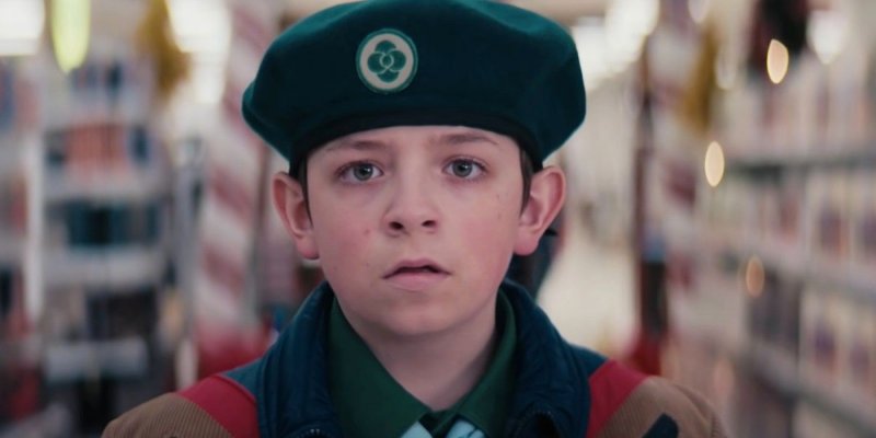 Natale a 8 bit, Winslow Fegley è il giovane Jake