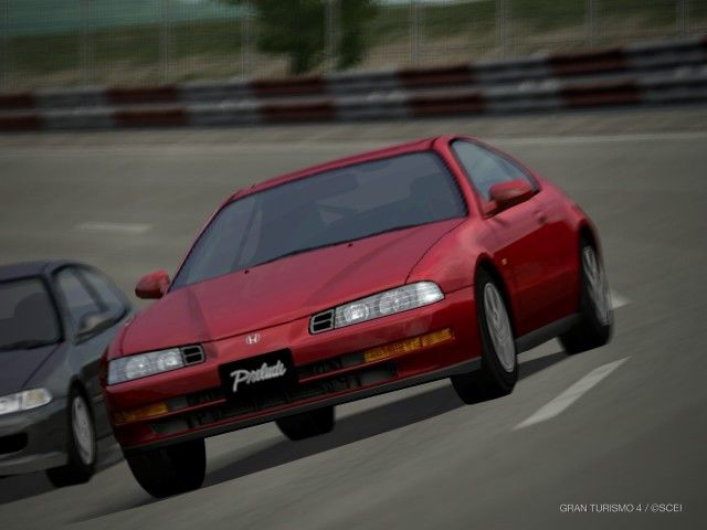 Gran Turismo: una delle macchine più iconiche di dei primi GT, ovvero l'Honda Prelude acquistabile usata per pochissimi crediti. Gran Turismo: una delle macchine più iconiche di dei primi GT, ovvero l'Honda Prelude acquistabile usata per pochissimi crediti.