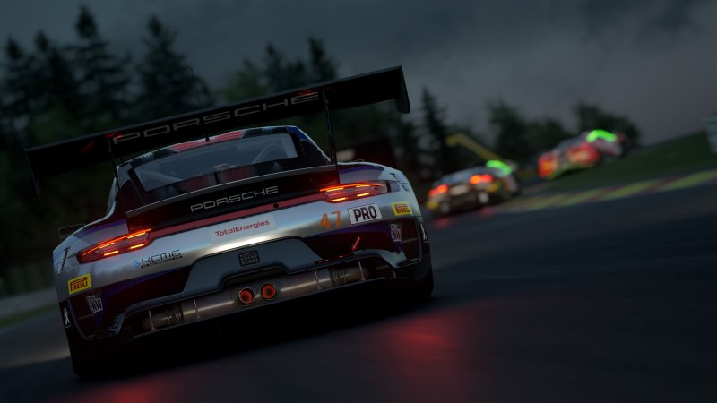 Assetto Corsa Competizione, il trailer di lancio su PS5 e Xbox Series X