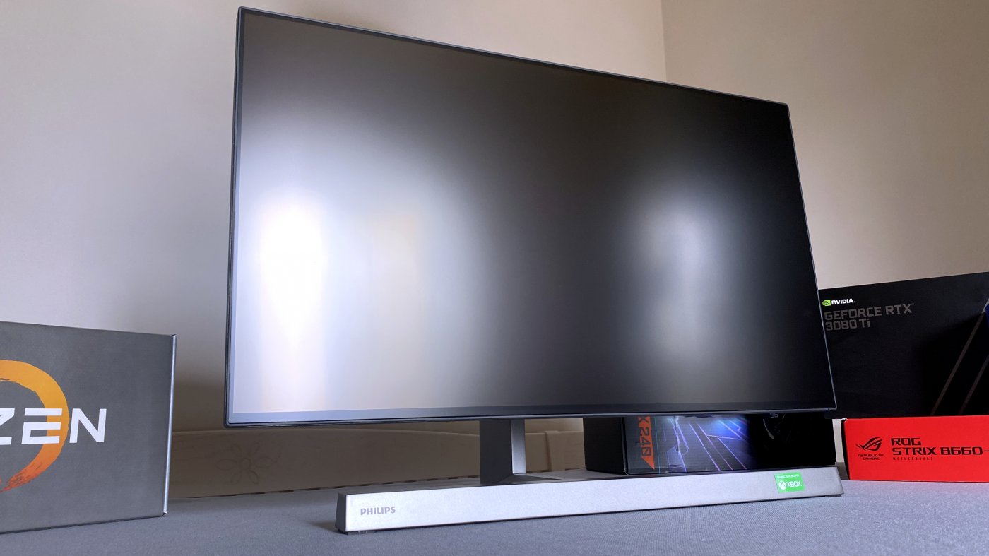 Philips Momentum 279M1RV: la recensione del monitor 4K 144 Hz per il ...