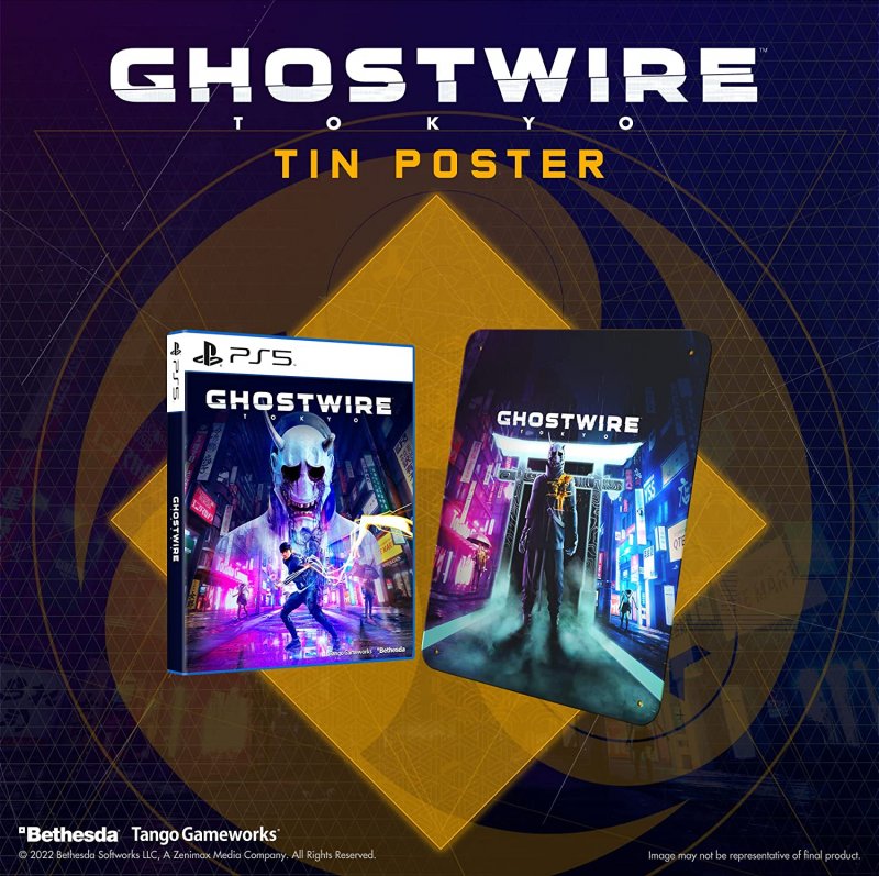 Ghostwire Tokyo in versione PS5 e, a destra, il poster in metallo