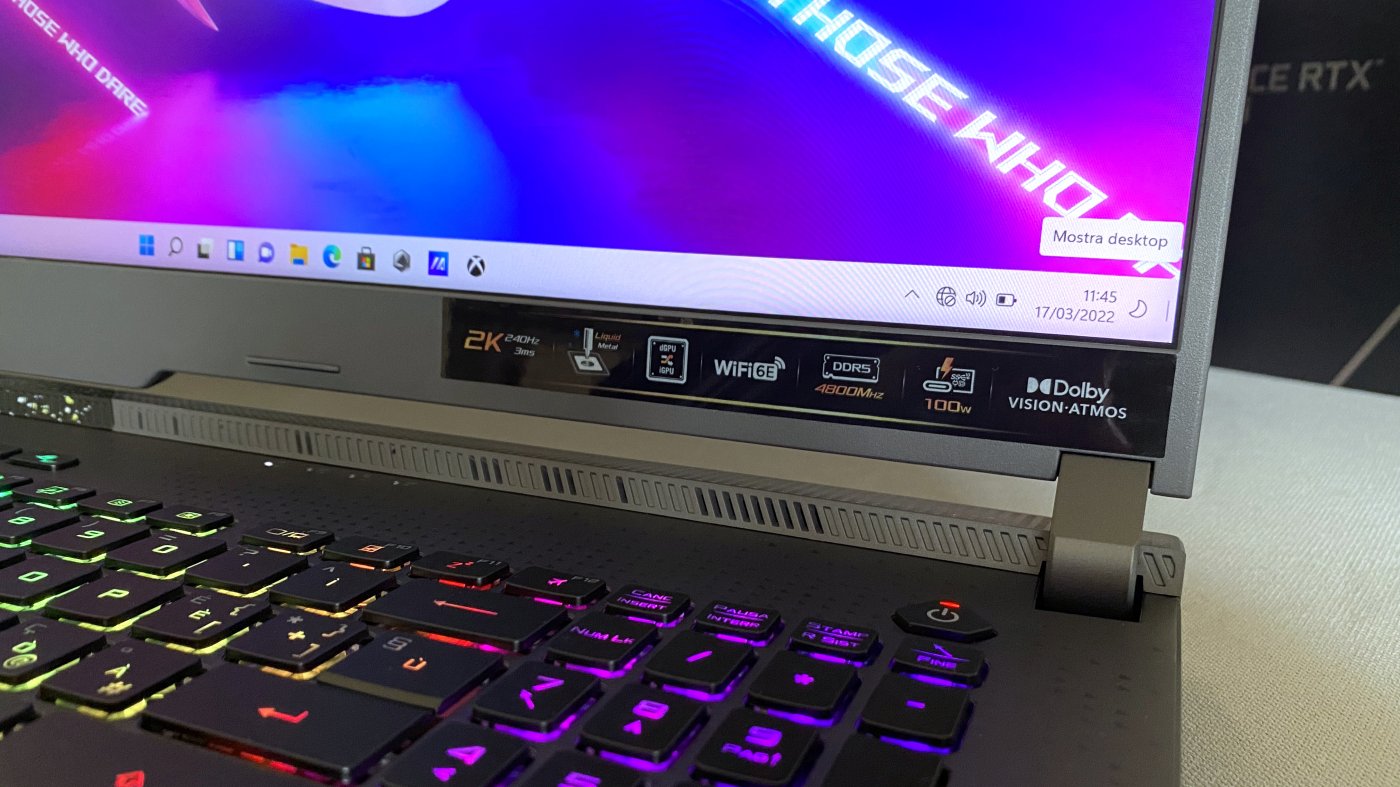 ASUS ROG Strix G17 la recensione del laptop con AMD Ryzen 9 6900HX e