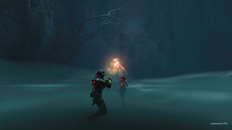 Returnal: Ascension: la coop è buona, ma si nota che l'azione è stata originariamente tarata per essere affrontata da soli Returnal: Ascension: la coop è buona, ma si nota che l'azione è stata originariamente tarata per essere affrontata da soli