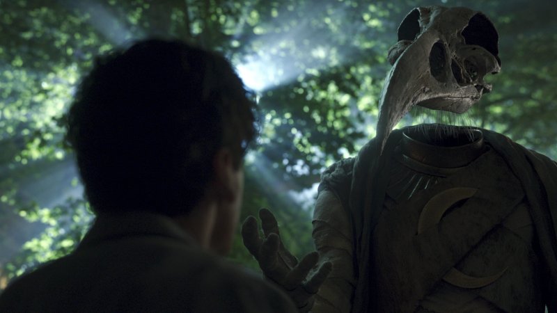 Moon Knight, il dio Khonshu è proprio inquietante