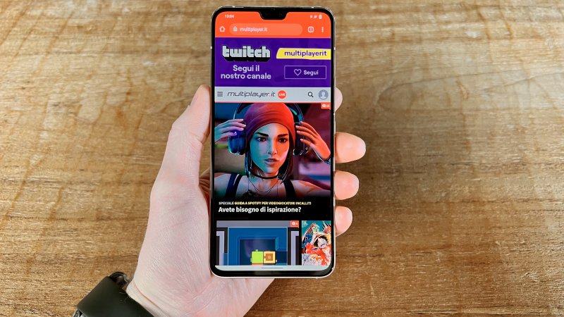 Vivo V23 5G non sbriciola la concorrenza in termini di prestazioni