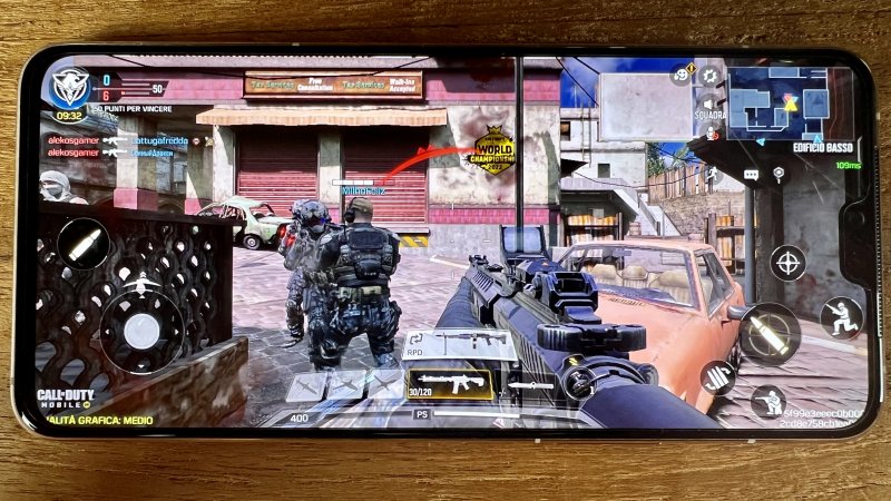 Call of Duty Mobile in azione su Vivo V23 5G
