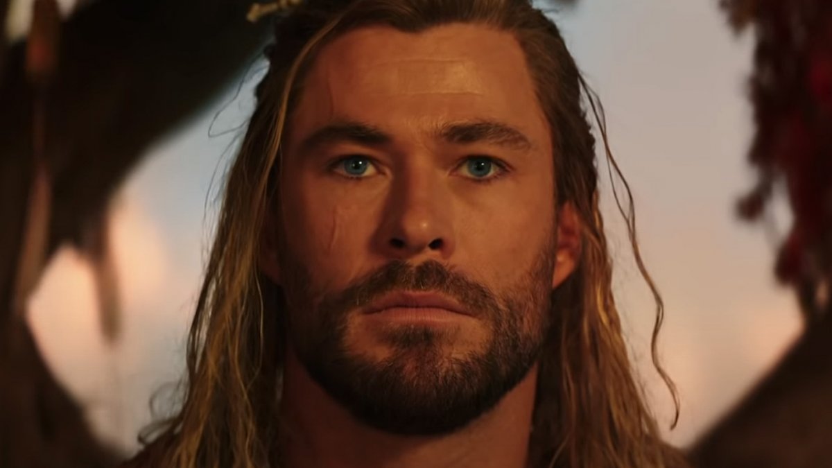 Thor Love And Thunder Video Dietro Le Quinte Con Chris Hemsworth E Natalie Portman 