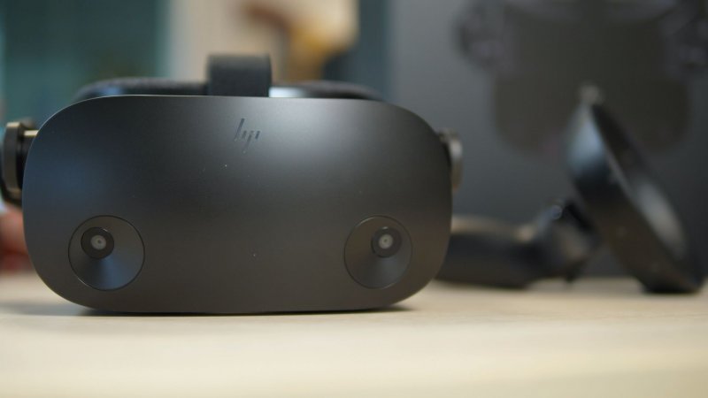 Il visore HP Reverb G2 in primo piano