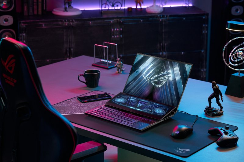 ROG Zephyrus Duo ROG Zephyrus Duo