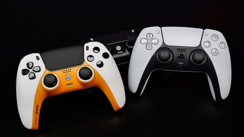 At first glance, the Scuf Reflex PS5 and DualSense are almost identical