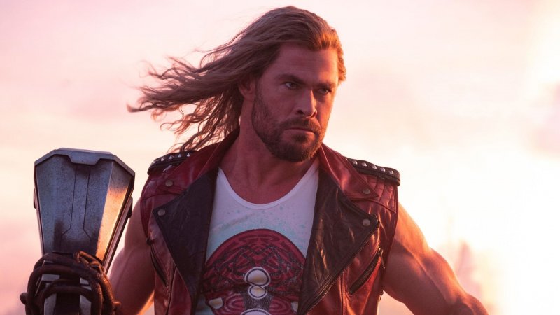 Thor: Love & Thunder, Chris Hemsworth in una scena Thor: Love & Thunder, Chris Hemsworth in una scena