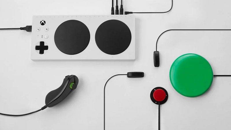 Un'immagine dell'Xbox Adaptive Controller Un'immagine dell'Xbox Adaptive Controller