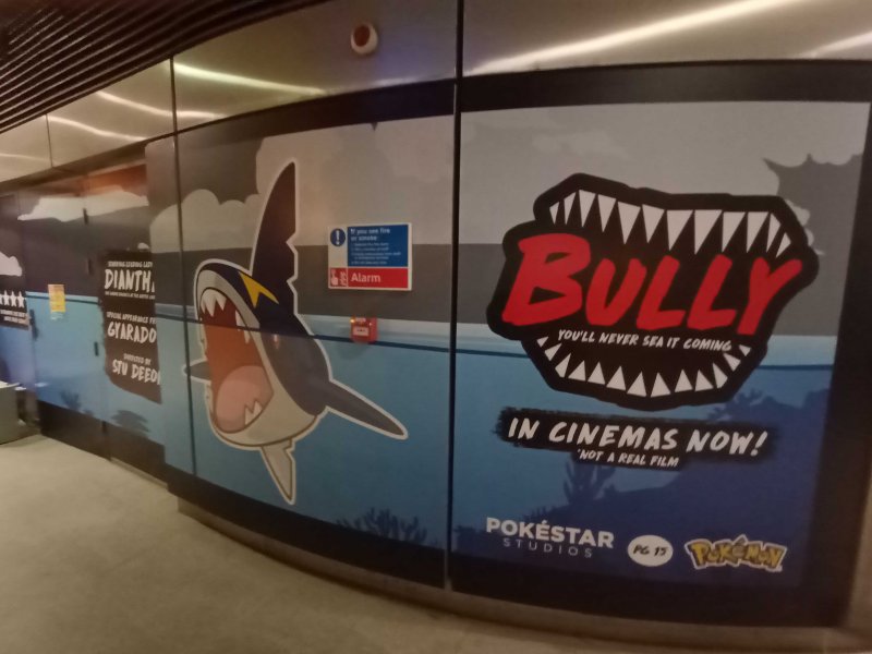 Molto divertenti le finte pubblicità di film e attività del mondo pokémon