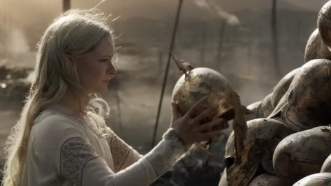 The Lord of the Rings: The Rings of Power: Shakespeareandme's Galadriel cosplay is elven