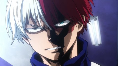 My Hero Academia: the cosplay of Shoto Todoroki woman from miikhydeafening is on fire