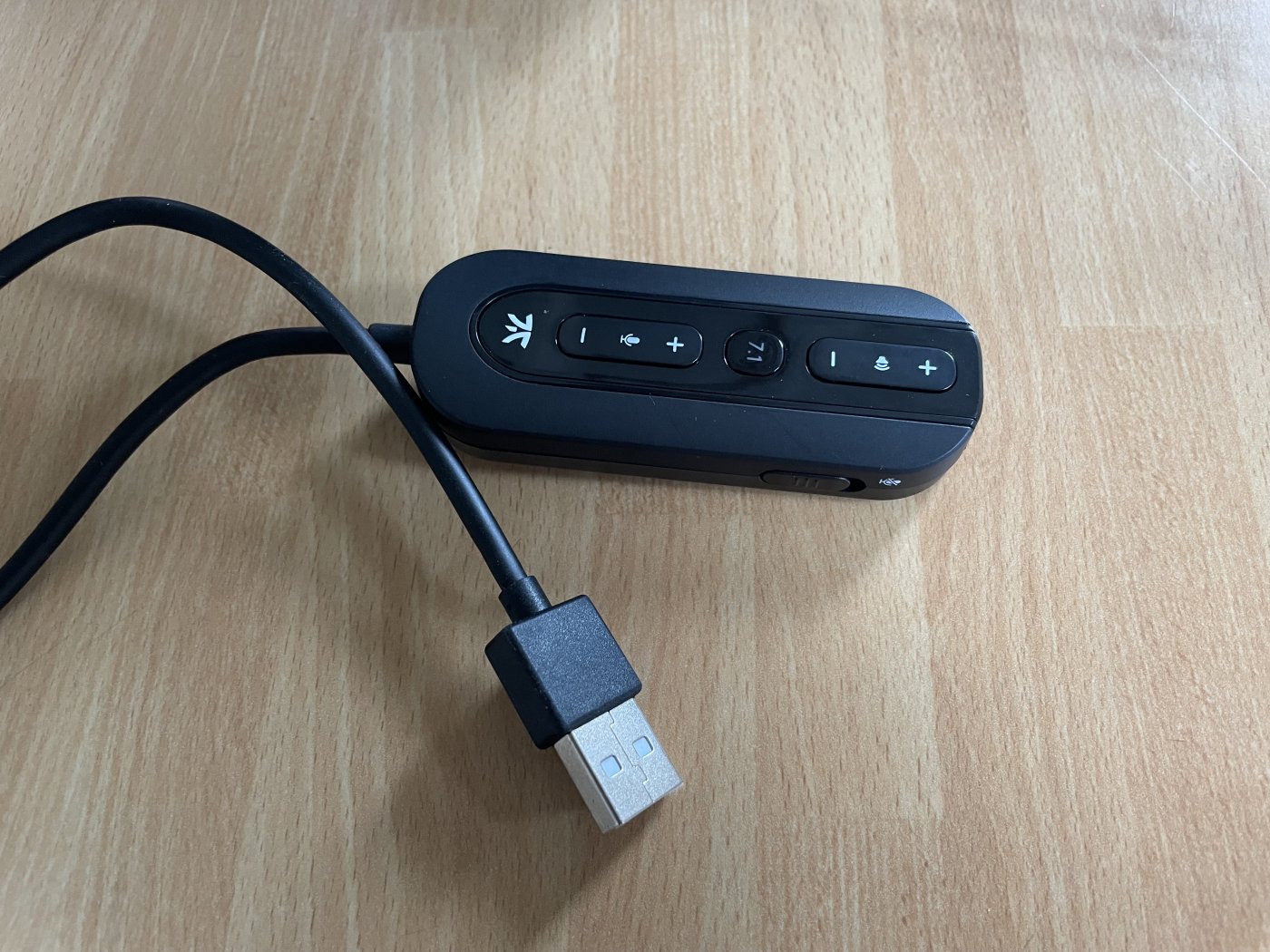 Adattatore Audio USB Esterno 7.1 Canali Virtuali – CablesOnline USB-S04 – Cuffie E Microfono