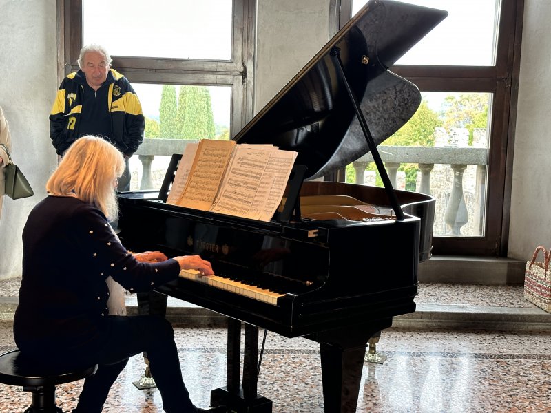 iPhone 14 Pro, uno scatto con gestione complicata della luce frontale