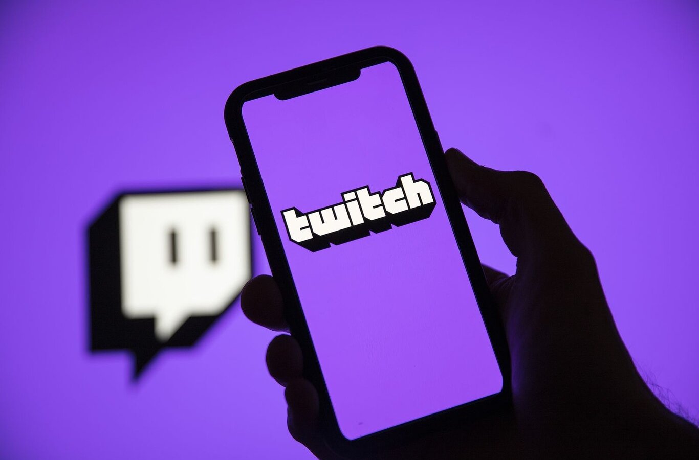Twitch cambia le regole sulle pubblicità, gli streamer insorgono e la piattaforma si scusa