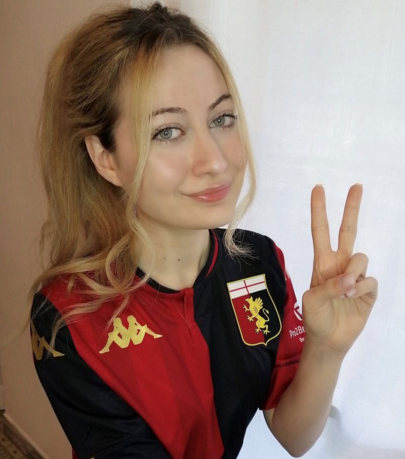 Elena 'Hevnokat' Coriale con la maglia del Genoa, la squadra con cui ha vinto due campionati LND eFemminile