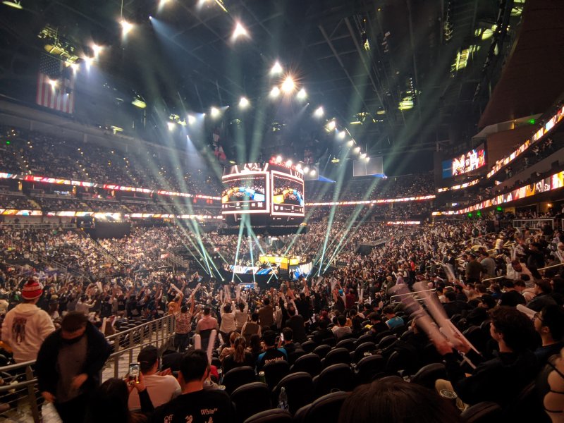 La Stete Farm Arena gremita durante i Worlds 2022 La Stete Farm Arena gremita durante i Worlds 2022