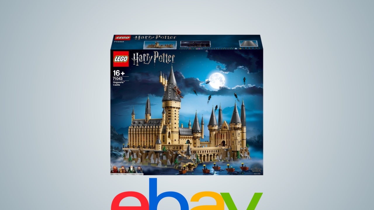 Offerte eBay: set LEGO Harry Potter (71043) del Castello di Hogwarts in sconto per il Black Friday