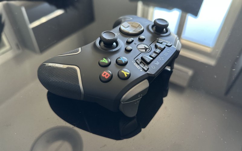 Turtle Beach Recon Cloud, la parte alta del dispositivo Turtle Beach Recon Cloud, la parte alta del dispositivo