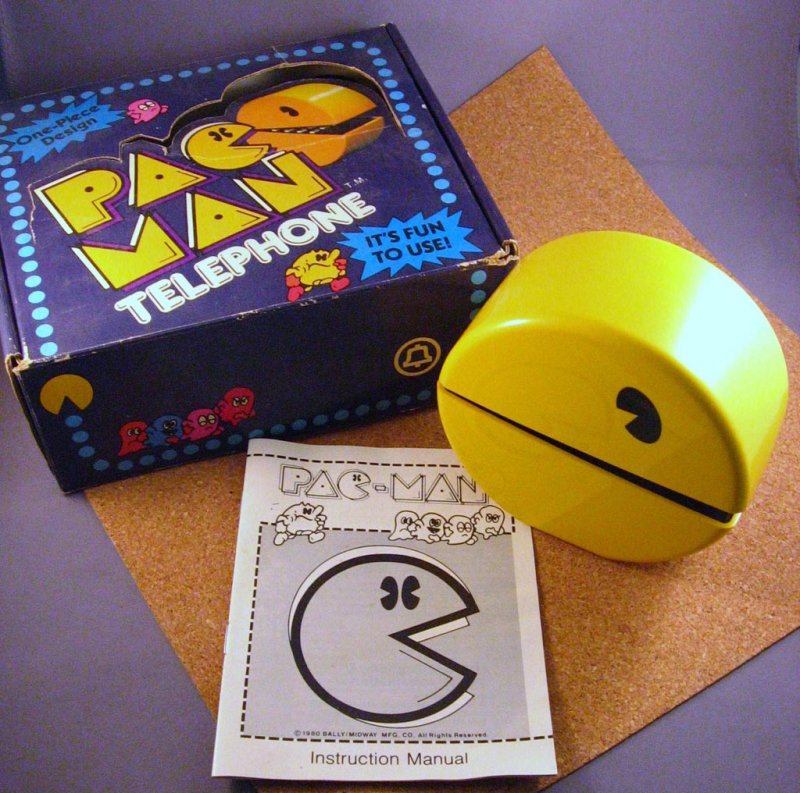 Un telefono vintage di Pac-man