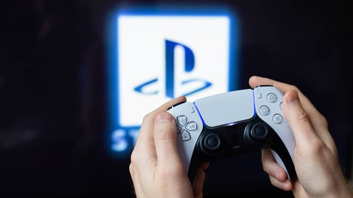 Pornhub: giocatori PS5 e PS4 sempre più attivi sul portale, giocatori Xbox in calo