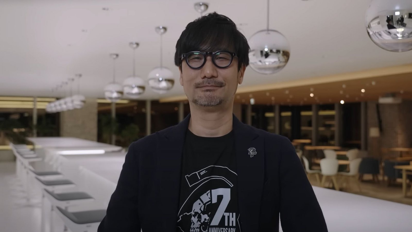 Hideo Kojima parla di un gioco inedito nel video messaggio per l'anniversario del team