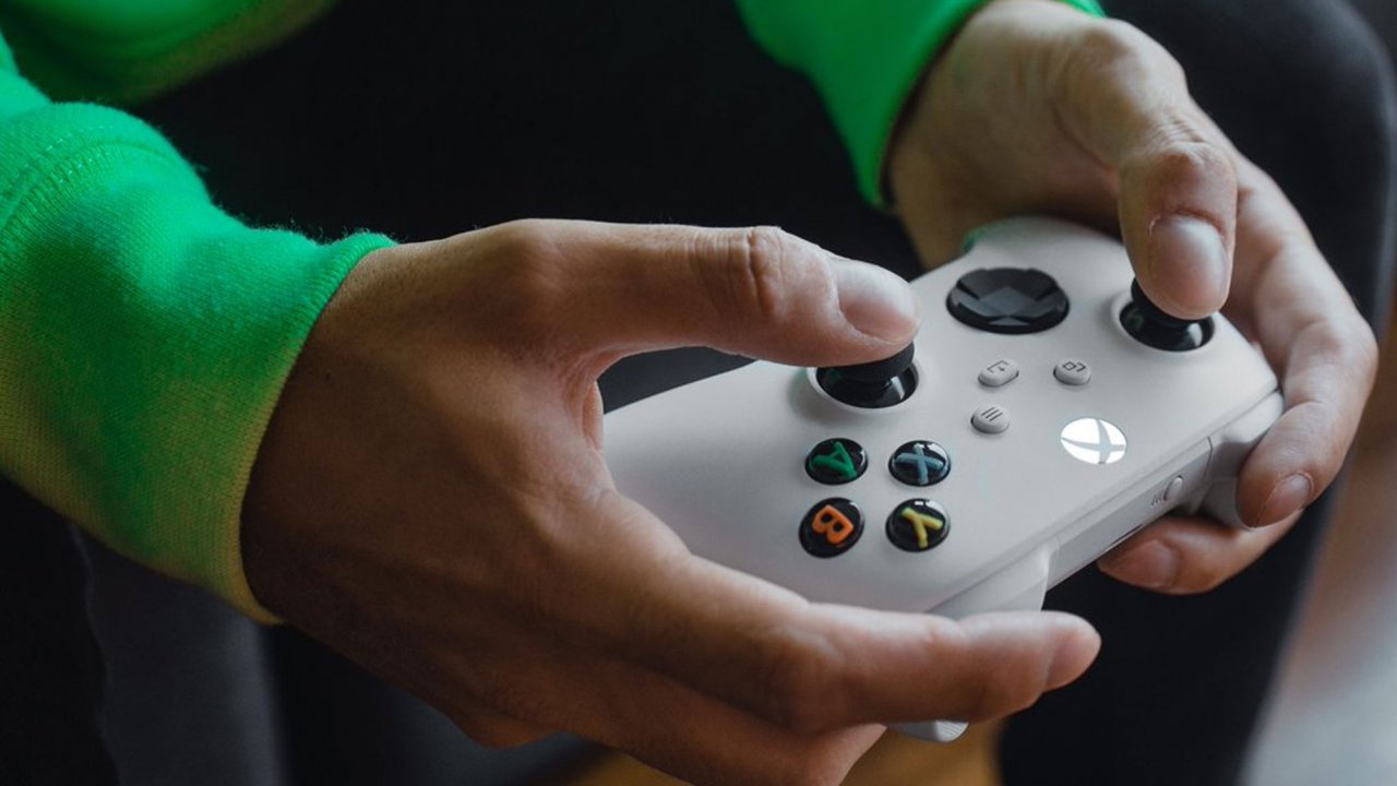 Xbox: The best Christmas gifts for 2022 for gamers from Microsoft