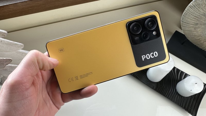 Le POCO X5 Pro présente un design attrayant